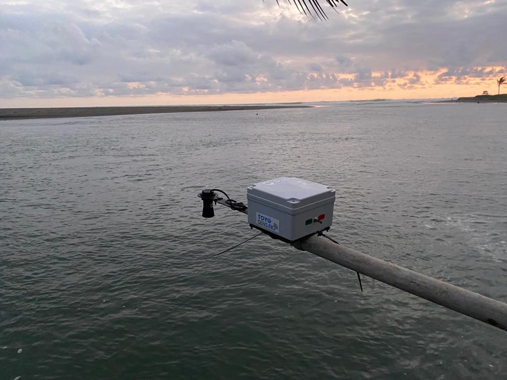 measuring sea tides in kebumen